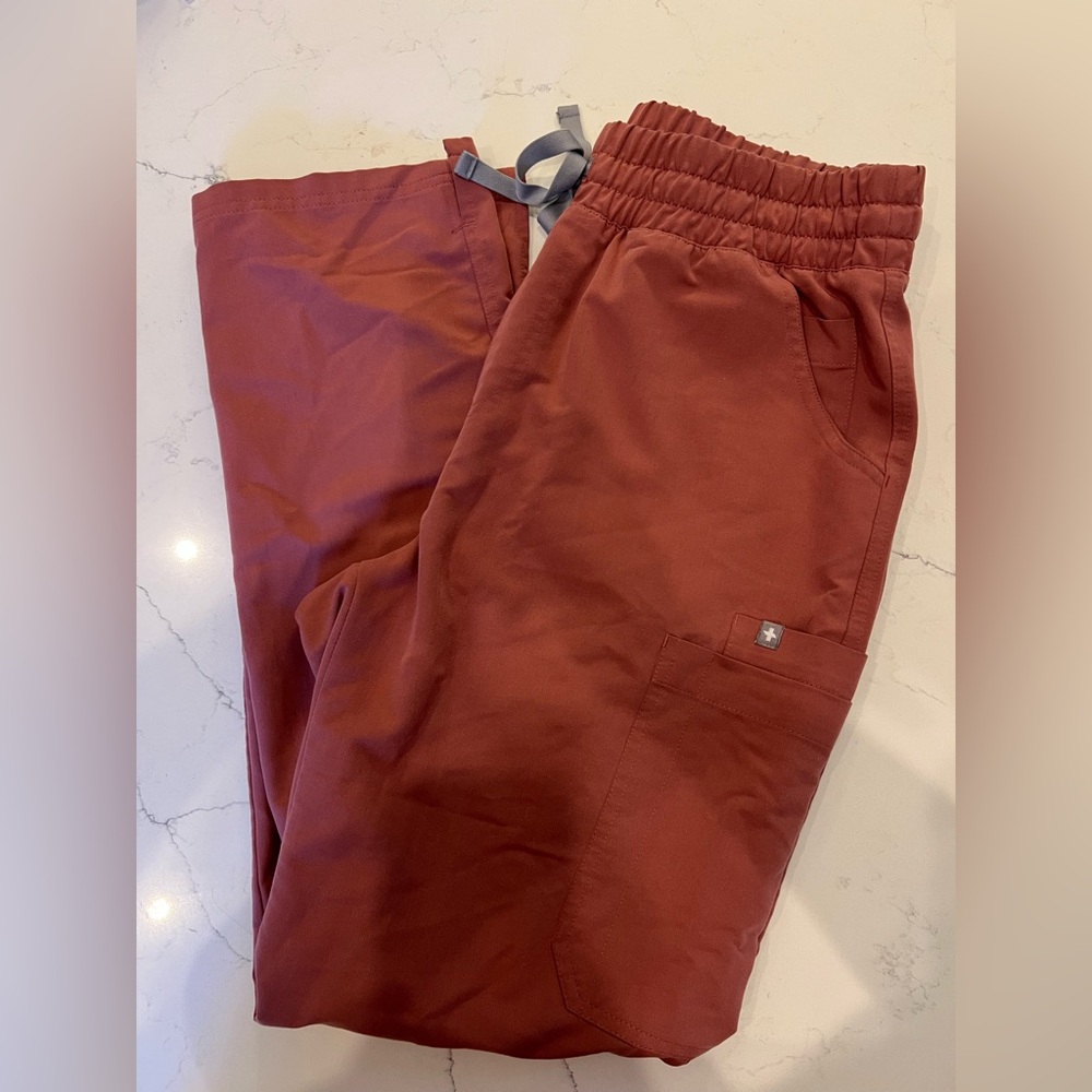 Figs Mauve High Waisted Dowa Straight Leg Scrub Pants